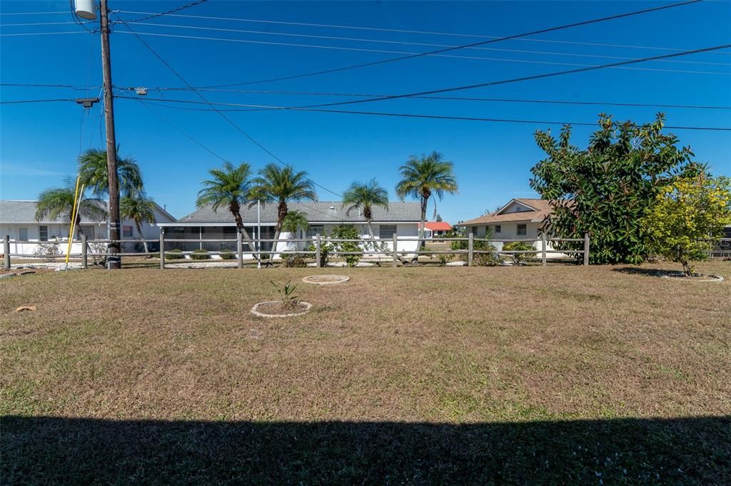 待售: $220,000 (2 贝兹, 1 浴室, 1149 平方英尺)