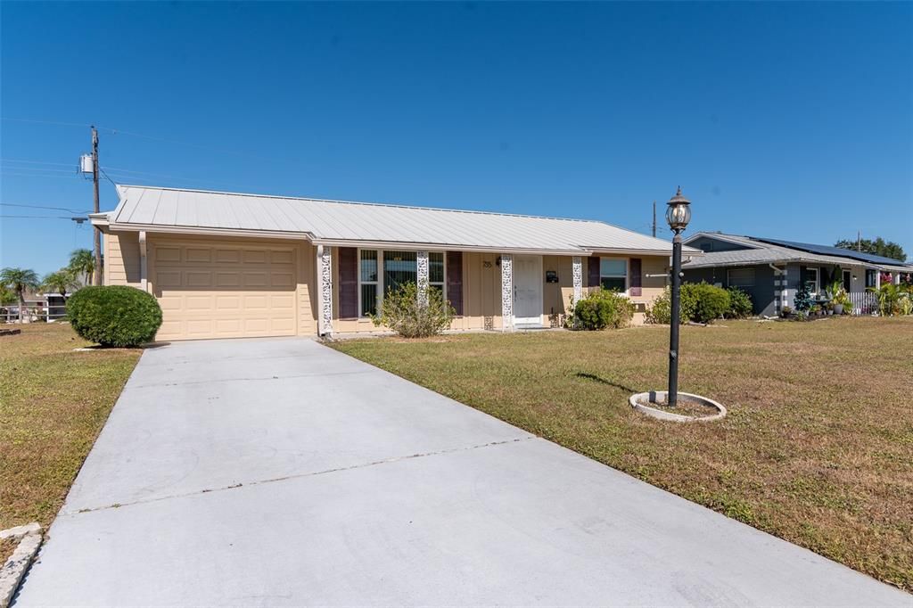 待售: $220,000 (2 贝兹, 1 浴室, 1149 平方英尺)