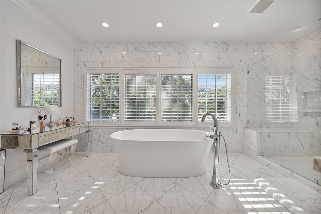 En Venta: $3,900,000 (5 camas, 6 baños, 5881 Pies cuadrados)