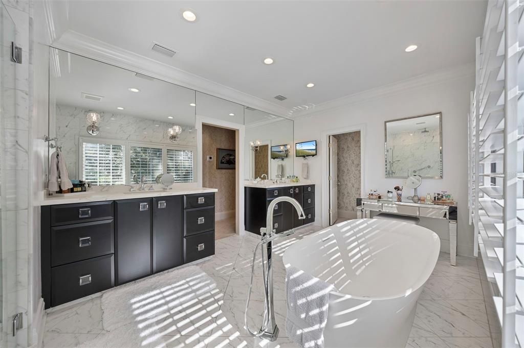 En Venta: $3,900,000 (5 camas, 6 baños, 5881 Pies cuadrados)