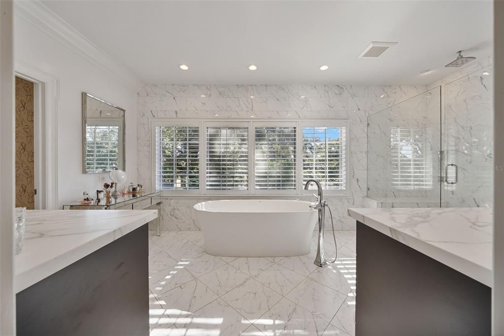 En Venta: $3,900,000 (5 camas, 6 baños, 5881 Pies cuadrados)