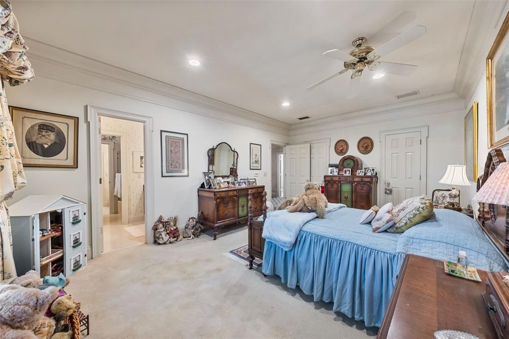 En Venta: $3,900,000 (5 camas, 6 baños, 5881 Pies cuadrados)