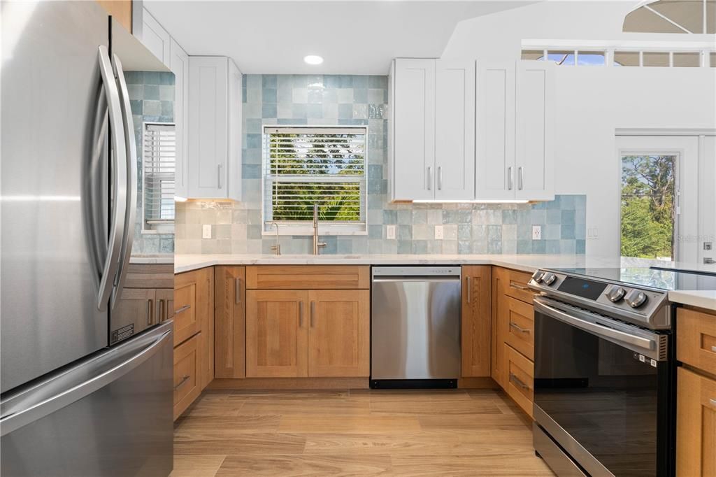 Active With Contract: $524,900 (3 beds, 2 baths, 1532 Square Feet)