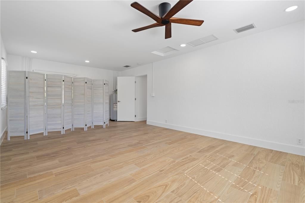 Active With Contract: $524,900 (3 beds, 2 baths, 1532 Square Feet)