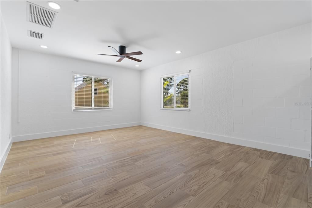 Active With Contract: $524,900 (3 beds, 2 baths, 1532 Square Feet)