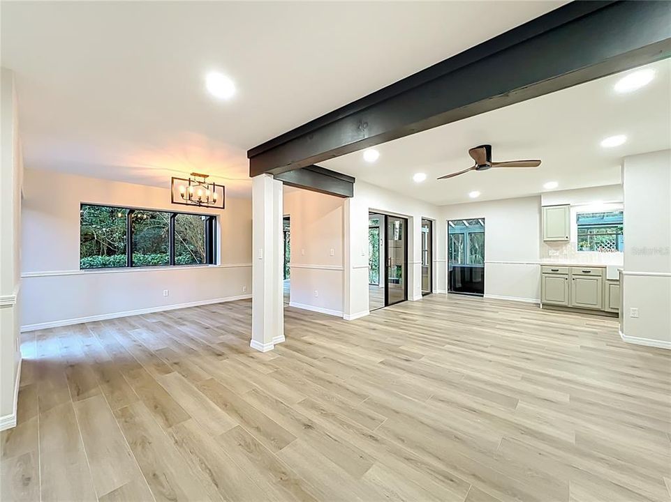 Activo con contrato: $569,000 (3 camas, 3 baños, 2332 Pies cuadrados)