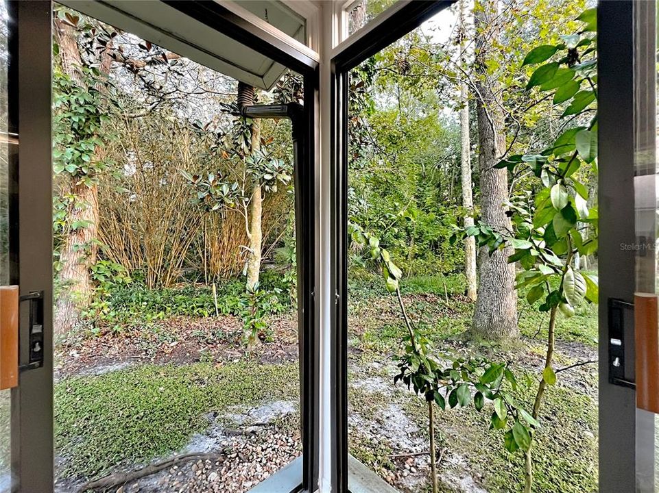 Activo con contrato: $569,000 (3 camas, 3 baños, 2332 Pies cuadrados)