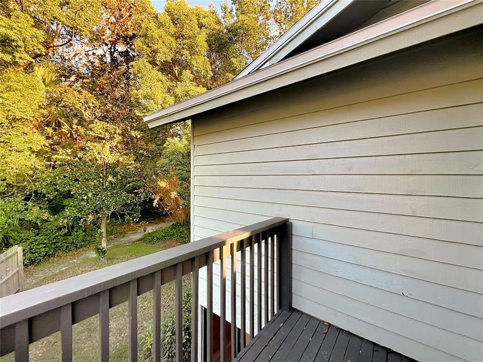 Activo con contrato: $569,000 (3 camas, 3 baños, 2332 Pies cuadrados)