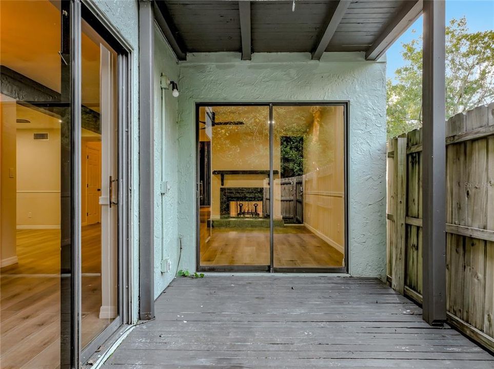 Activo con contrato: $569,000 (3 camas, 3 baños, 2332 Pies cuadrados)