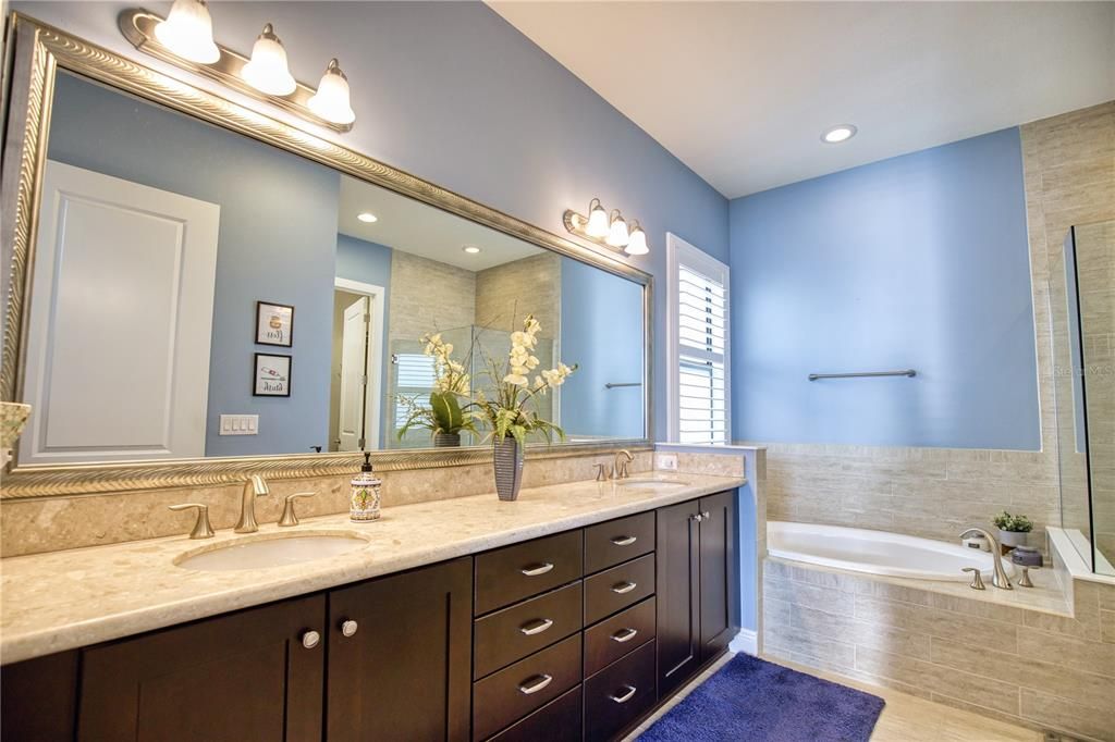 For Rent: $3,200 (2 beds, 2 baths, 1768 Square Feet)