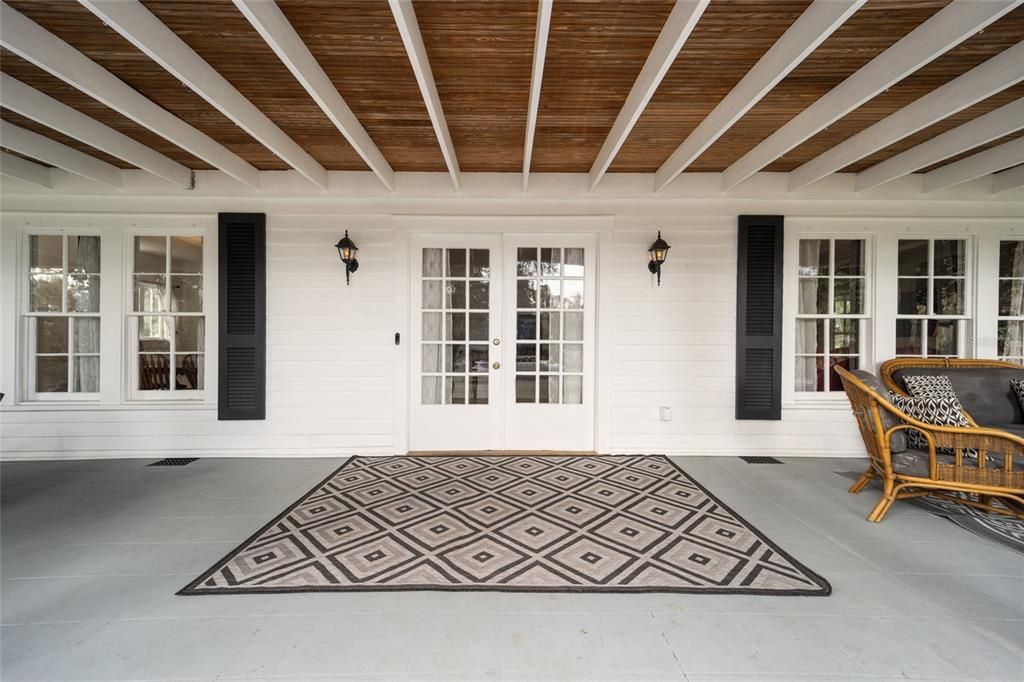 For Sale: $450,000 (4 beds, 2 baths, 2095 Square Feet)