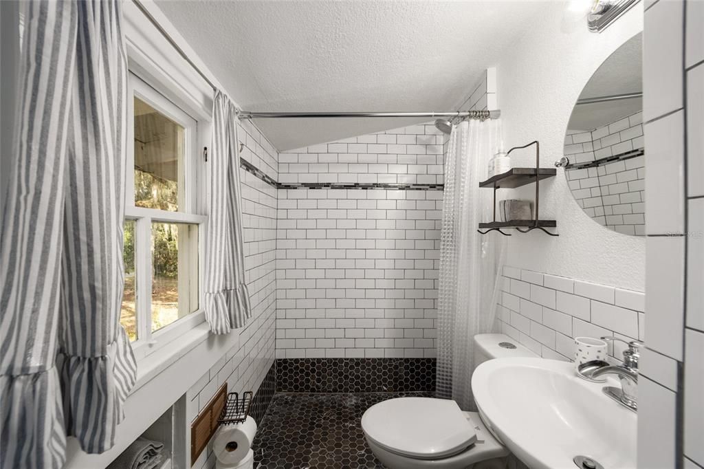 For Sale: $450,000 (4 beds, 2 baths, 2095 Square Feet)