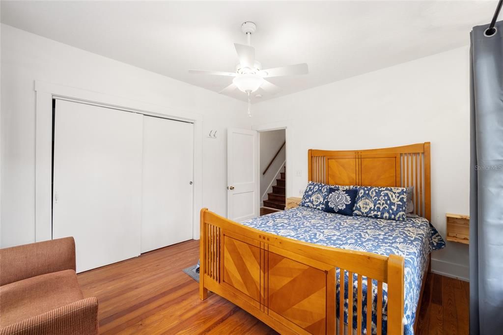 For Sale: $450,000 (4 beds, 2 baths, 2095 Square Feet)