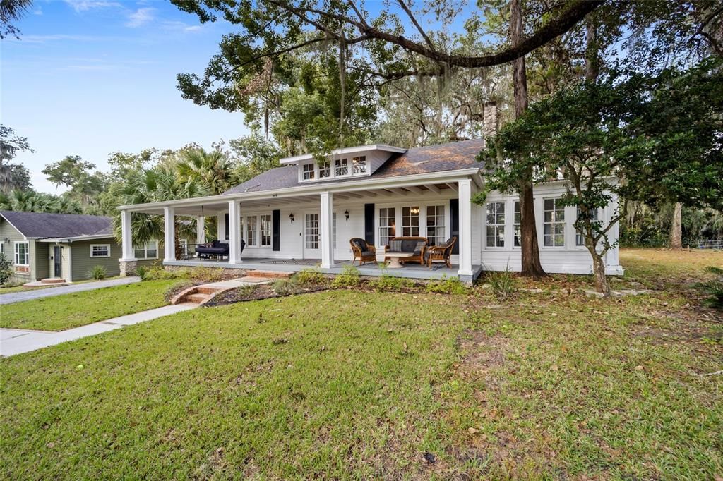 For Sale: $450,000 (4 beds, 2 baths, 2095 Square Feet)