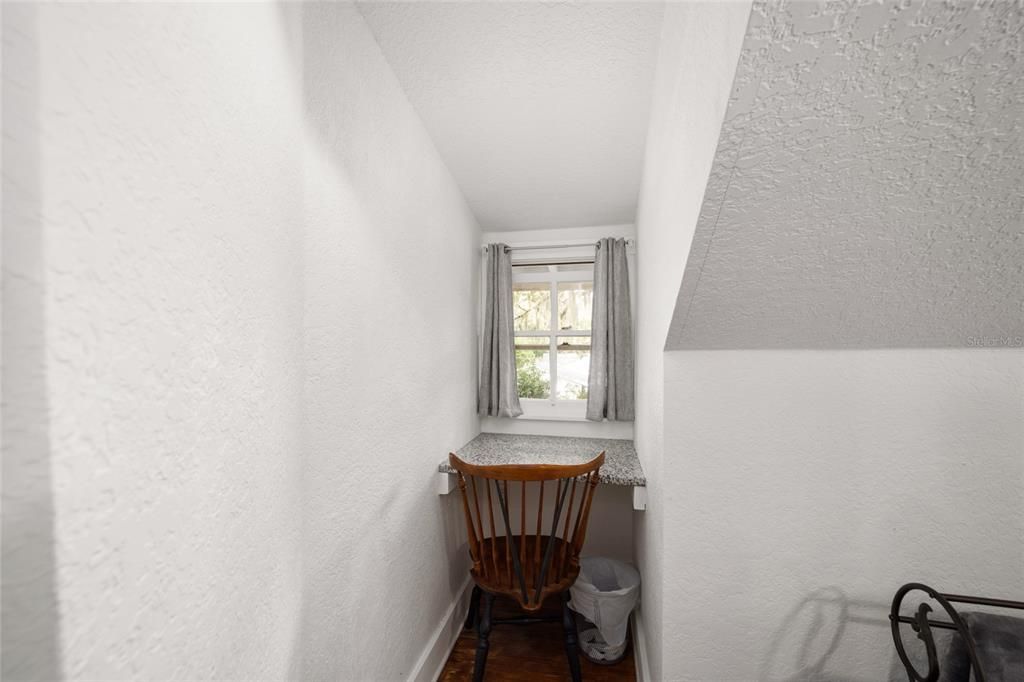 For Sale: $450,000 (4 beds, 2 baths, 2095 Square Feet)