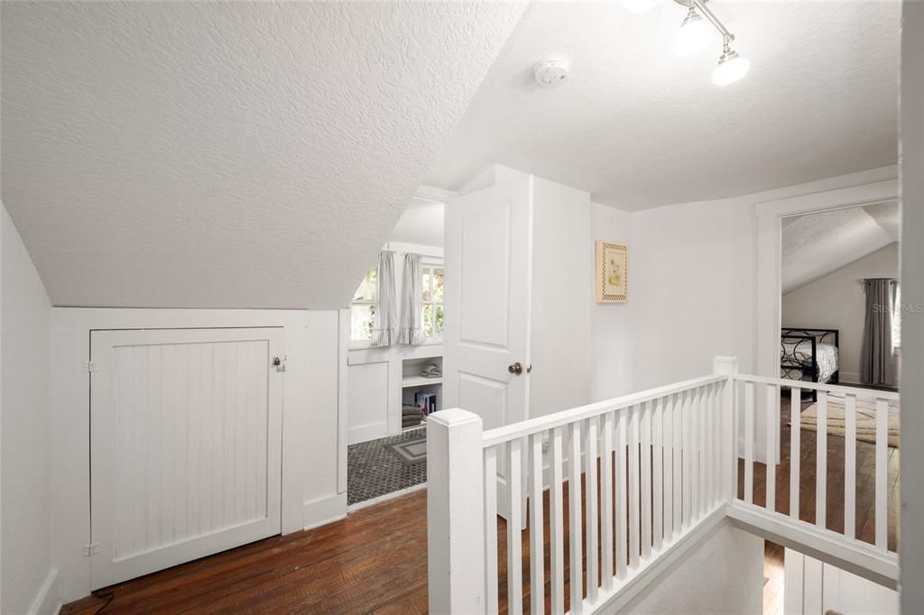 For Sale: $450,000 (4 beds, 2 baths, 2095 Square Feet)