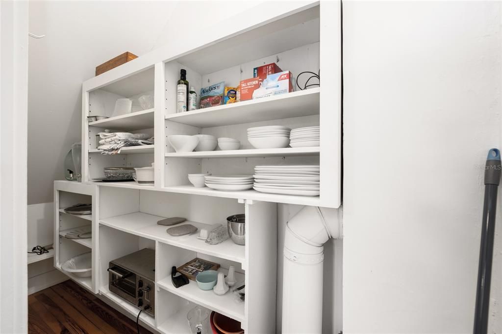 For Sale: $450,000 (4 beds, 2 baths, 2095 Square Feet)