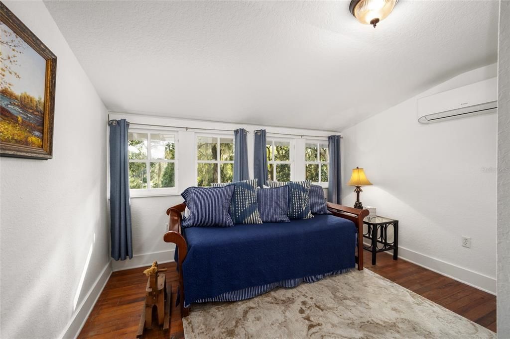 For Sale: $450,000 (4 beds, 2 baths, 2095 Square Feet)