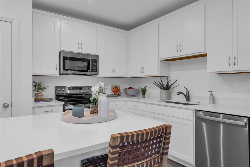 For Sale: $265,915 (3 beds, 2 baths, 1451 Square Feet)