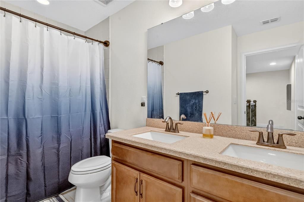 For Rent: $4,250 (4 beds, 3 baths, 2587 Square Feet)