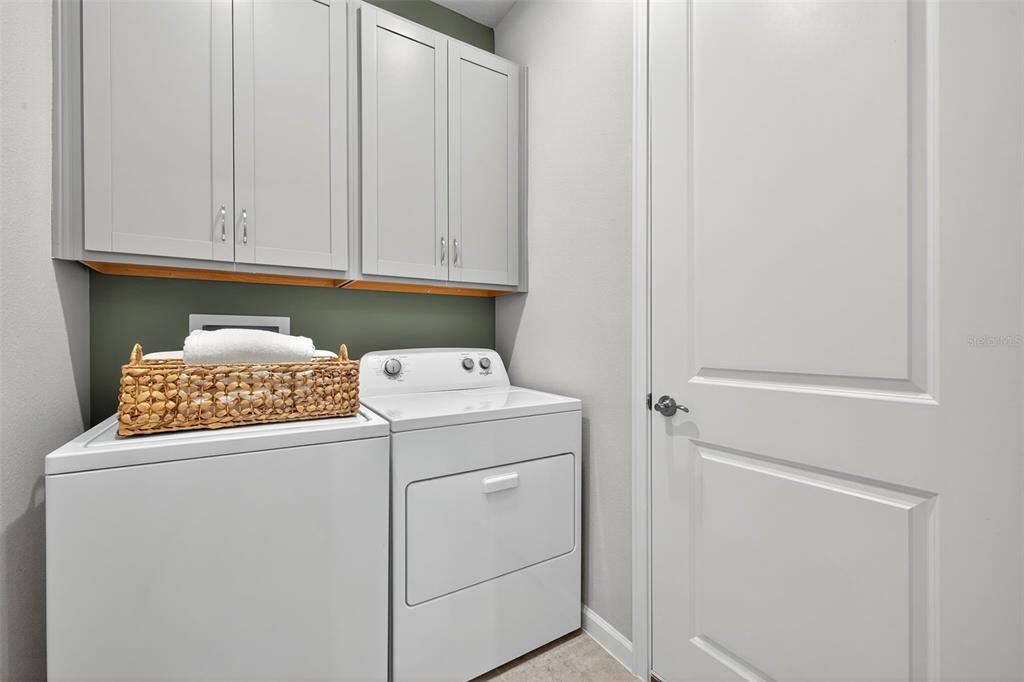 For Sale: $412,676 (4 beds, 3 baths, 2005 Square Feet)