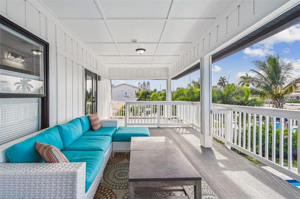 En Venta: $1,050,000 (4 camas, 3 baños, 2780 Pies cuadrados)