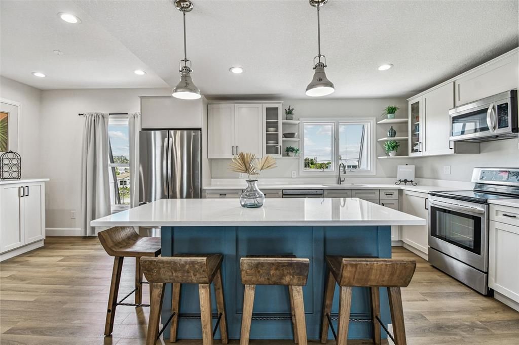 En Venta: $1,050,000 (4 camas, 3 baños, 2780 Pies cuadrados)