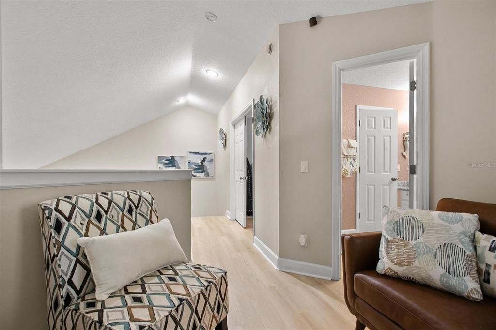 En Venta: $337,000 (3 camas, 2 baños, 1384 Pies cuadrados)