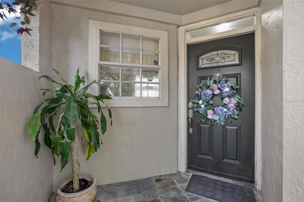 En Venta: $337,000 (3 camas, 2 baños, 1384 Pies cuadrados)