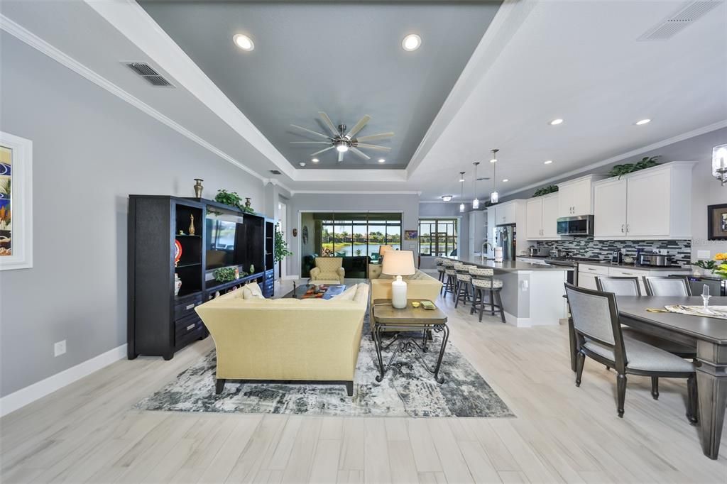 For Sale: $640,000 (3 beds, 2 baths, 2202 Square Feet)