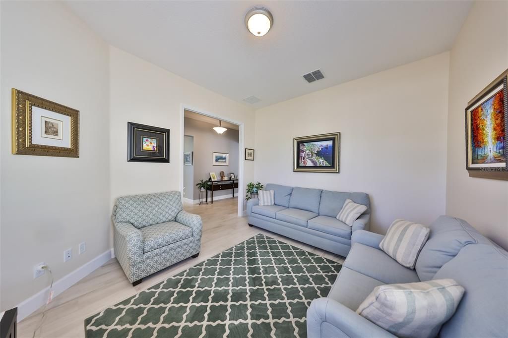 For Sale: $640,000 (3 beds, 2 baths, 2202 Square Feet)