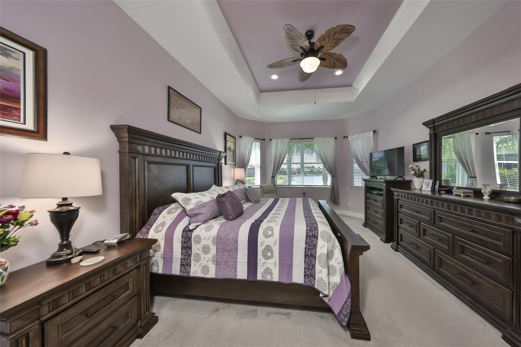 For Sale: $640,000 (3 beds, 2 baths, 2202 Square Feet)