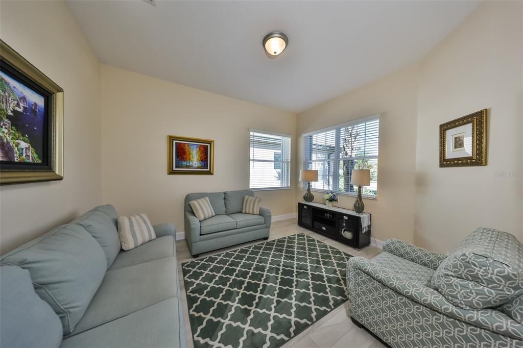 For Sale: $640,000 (3 beds, 2 baths, 2202 Square Feet)