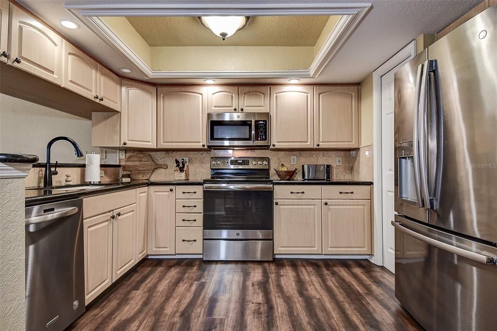 На продажу: $459,000 (3 спален, 4 ванн, 2174 Квадратных фут)