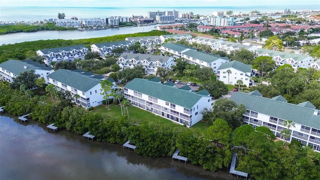 На продажу: $459,000 (3 спален, 4 ванн, 2174 Квадратных фут)