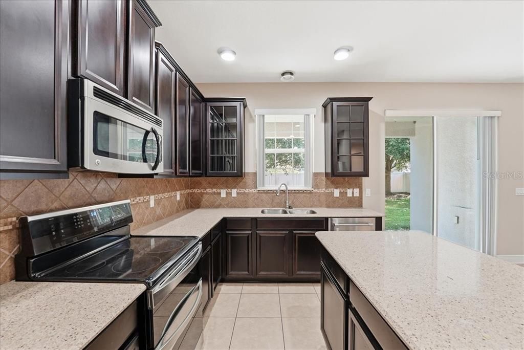 На продажу: $695,000 (4 спален, 3 ванн, 3505 Квадратных фут)