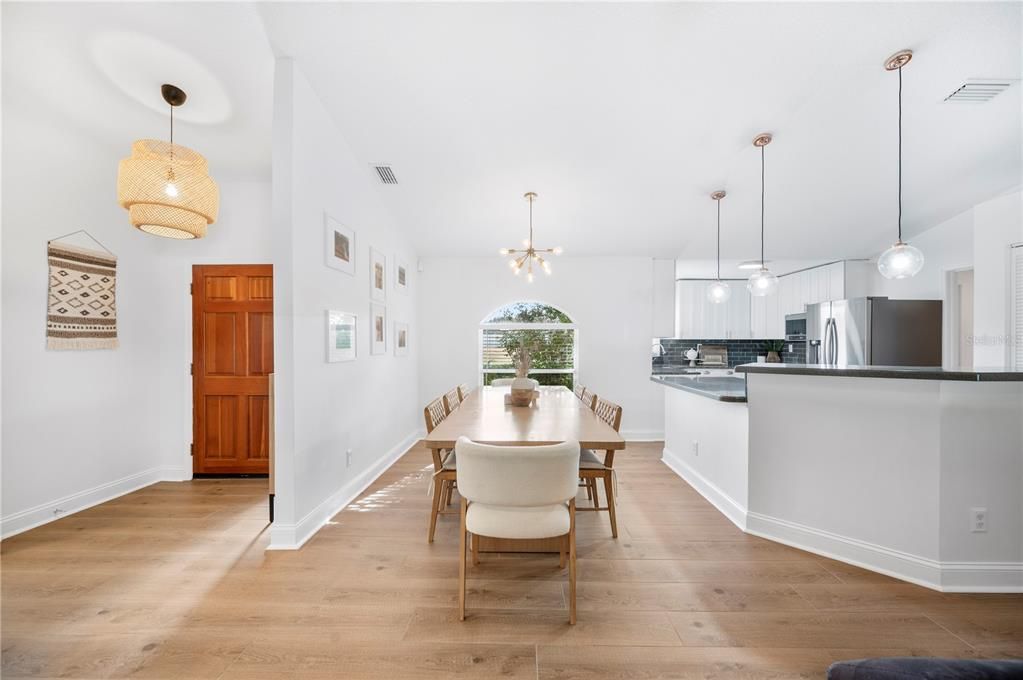 待售: $387,000 (3 贝兹, 2 浴室, 1535 平方英尺)