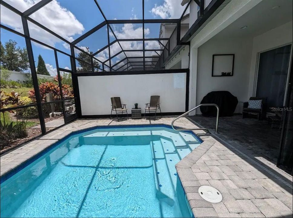 En Venta: $510,000 (5 camas, 4 baños, 2204 Pies cuadrados)