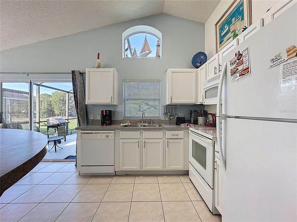 For Sale: $310,000 (3 beds, 2 baths, 1130 Square Feet)