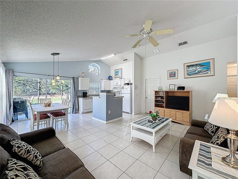 For Sale: $310,000 (3 beds, 2 baths, 1130 Square Feet)