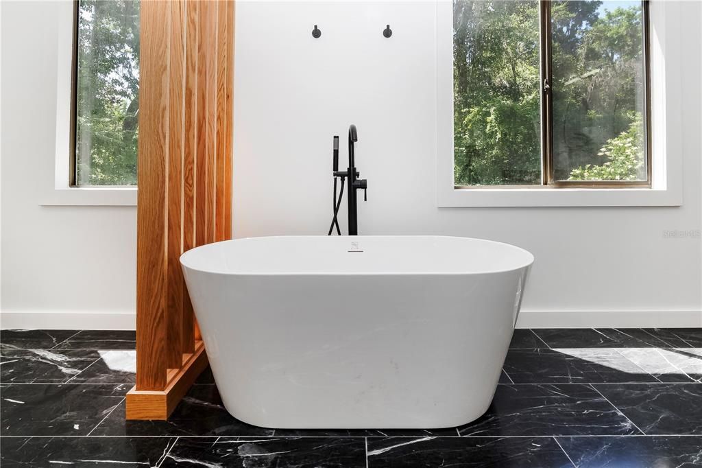 待售: $899,000 (5 贝兹, 3 浴室, 3322 平方英尺)