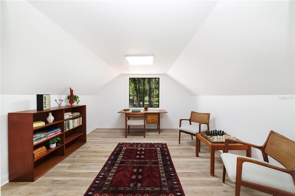 待售: $899,000 (5 贝兹, 3 浴室, 3322 平方英尺)