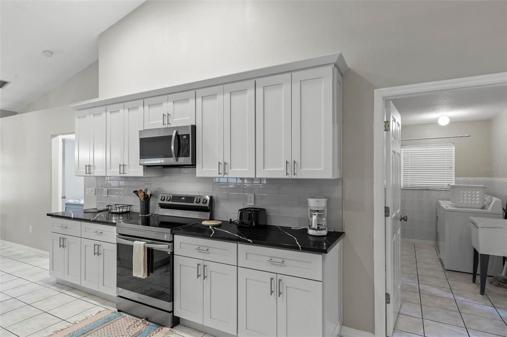 For Rent: $2,900 (3 beds, 2 baths, 2024 Square Feet)