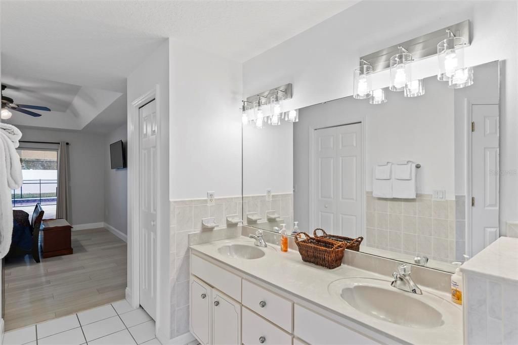 For Rent: $2,900 (3 beds, 2 baths, 2024 Square Feet)