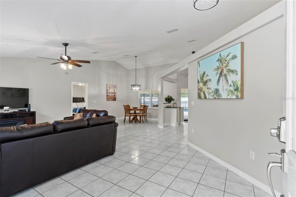 For Rent: $2,900 (3 beds, 2 baths, 2024 Square Feet)