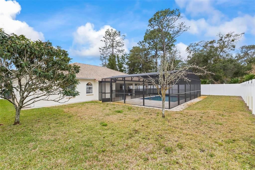 For Rent: $2,900 (3 beds, 2 baths, 2024 Square Feet)