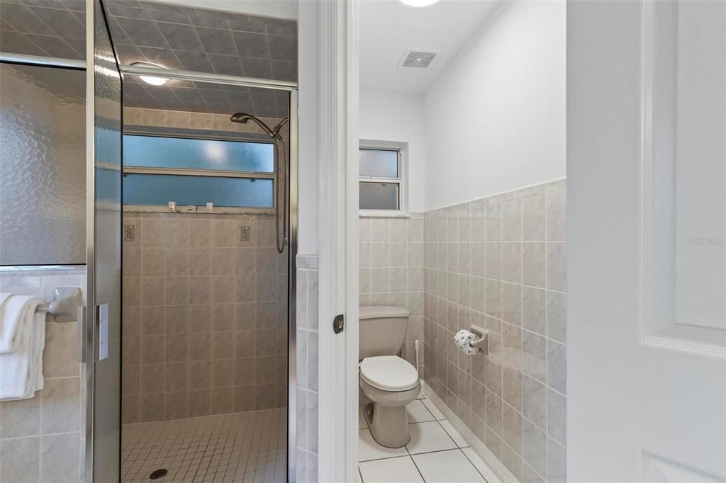 For Rent: $2,900 (3 beds, 2 baths, 2024 Square Feet)