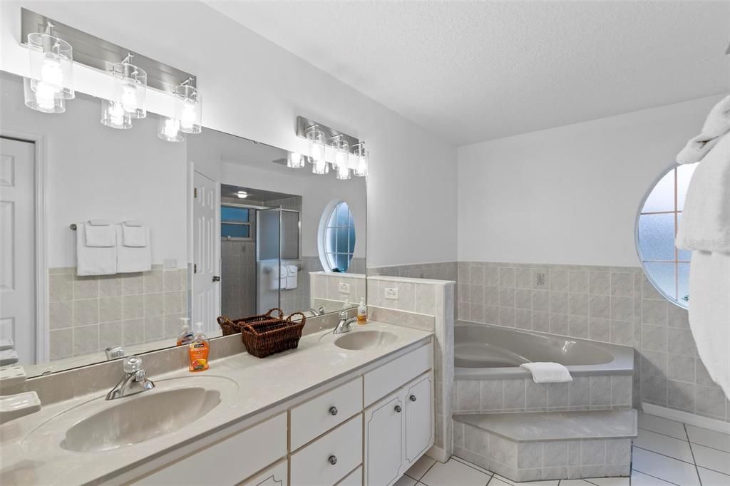 For Rent: $2,900 (3 beds, 2 baths, 2024 Square Feet)