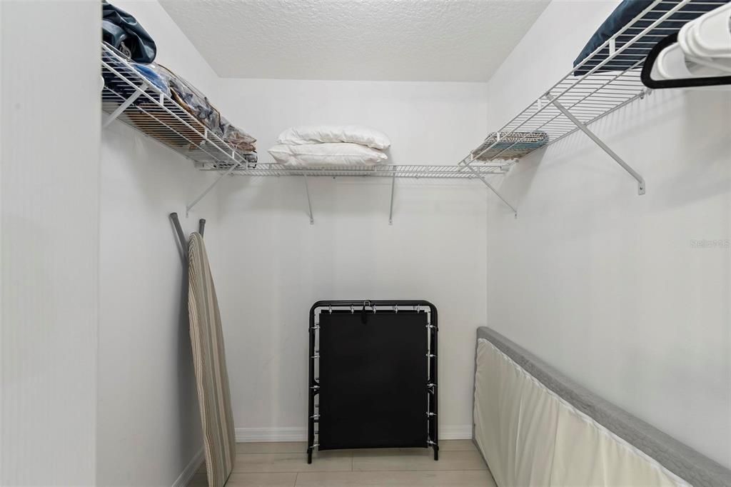 For Rent: $2,900 (3 beds, 2 baths, 2024 Square Feet)