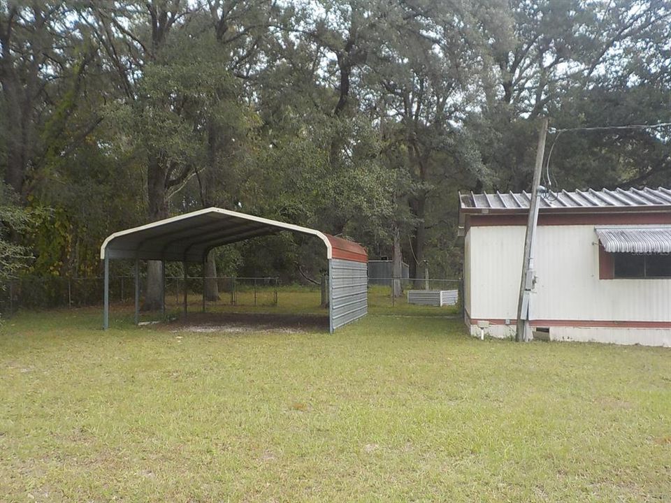 合同活跃: $138,000 (2 贝兹, 2 浴室, 924 平方英尺)